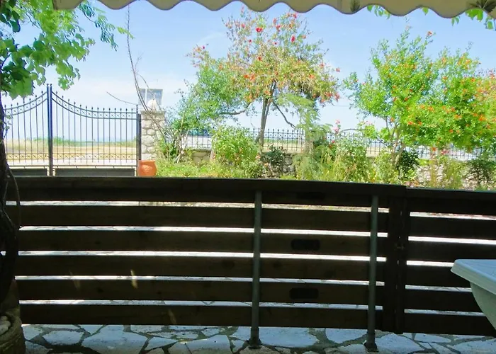 Agrambeli Rooms & Apartments